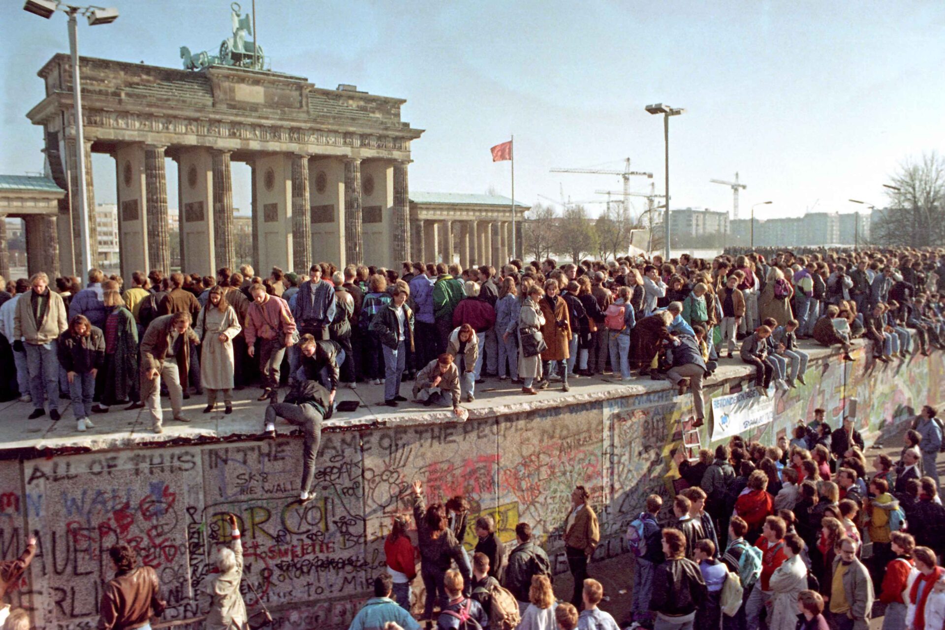 Oggi 34 anni dalla caduta muro di Berlino, le differenze che permangono ...